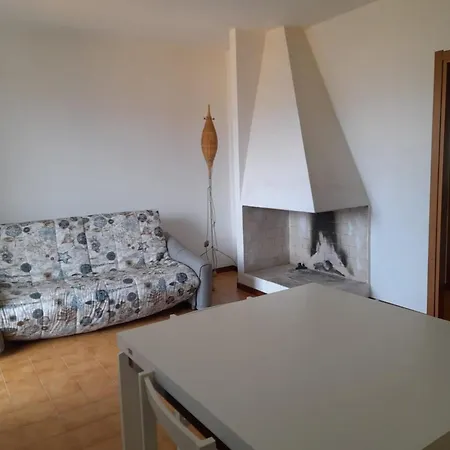 Guscio Int 37 Apartment *